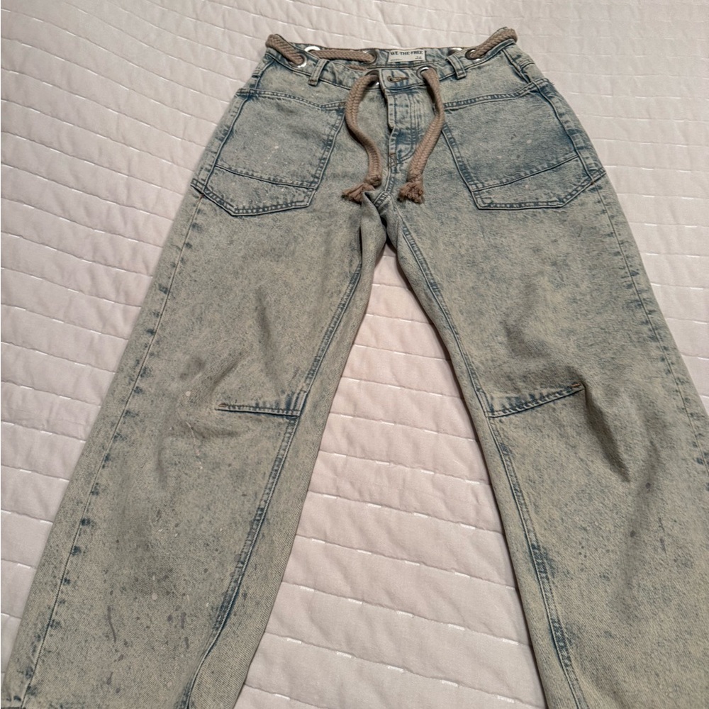 We the Free Moxie Barrel Jean Size 26